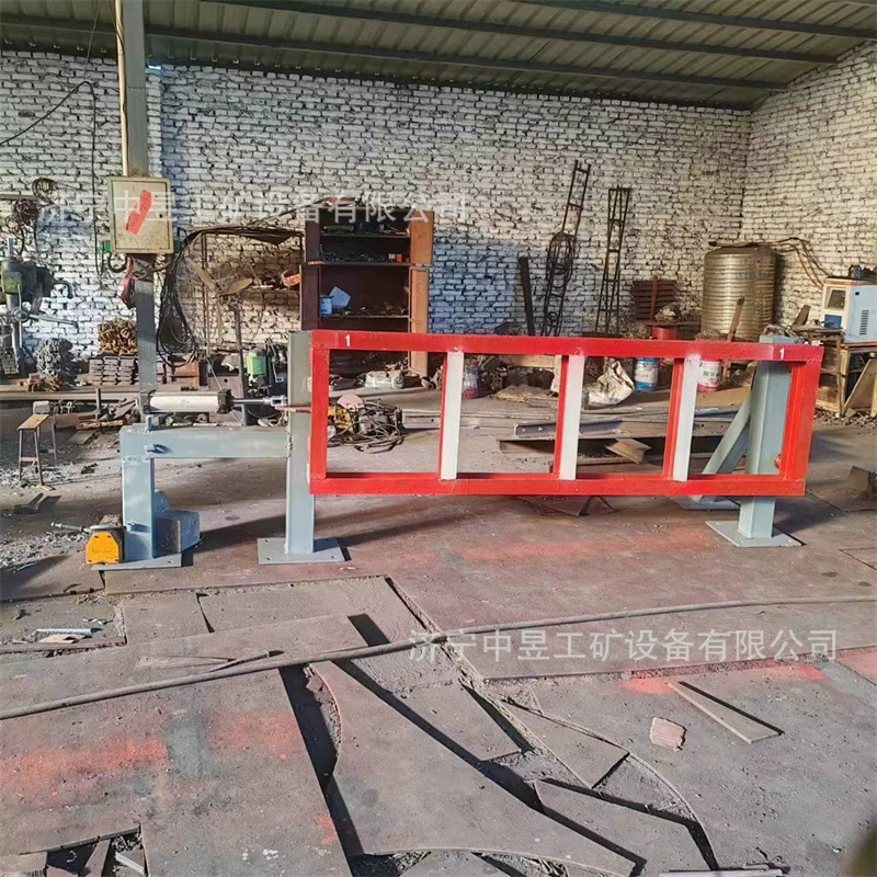 Шахтное блокирующее устройство в пневматическом заборе автомобиля