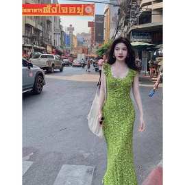 法式气质绿色蕾丝夏季吊带连衣裙碎花收腰显白修身度假高腰长裙女