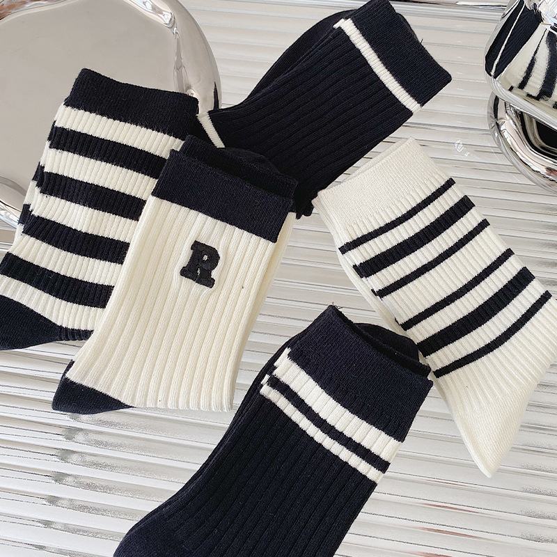 袜子女夏季薄款刺绣纯棉中筒袜黑白色条纹潮流长筒袜子诸暨袜批发