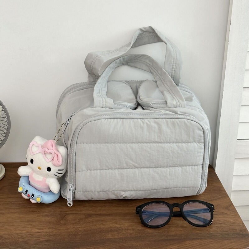 Double Wide Opening Large Capacity Fluffy Cosmetic Bag Factory New Travel Portable Toiletry Storage Bag Handbag