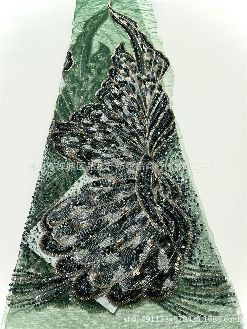 Plumas de anchoque unilaterales de malla de cuentas de clavos industriales pesadas bordadas a mano sequinilla tela de vestido de cola de pescado para la cena