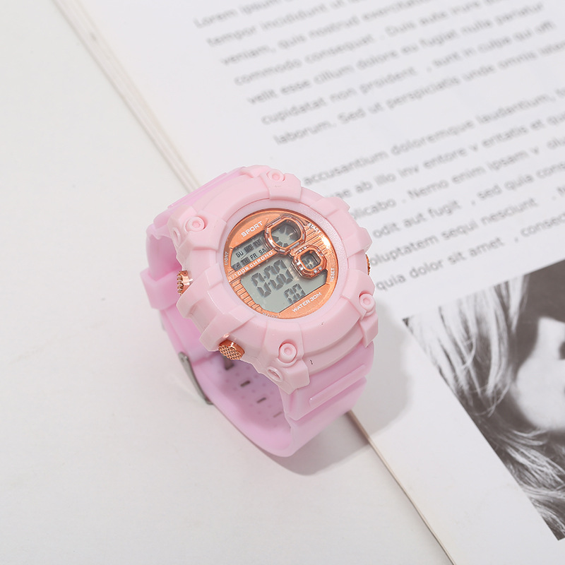 欧美运动儿童电子表 电镀多功能夜光户外登山表 男女学生休闲腕表详情图4