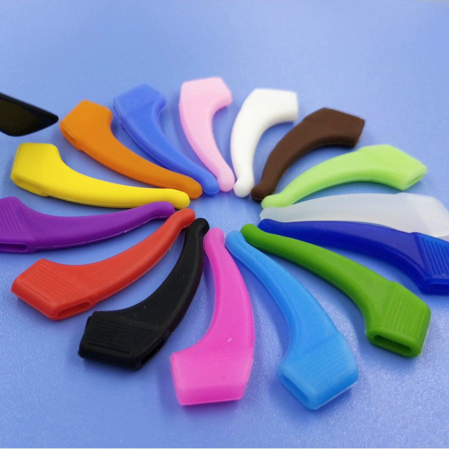 Спотовые поставки силиконовые очки среднего номера противоскользящие наушники очки