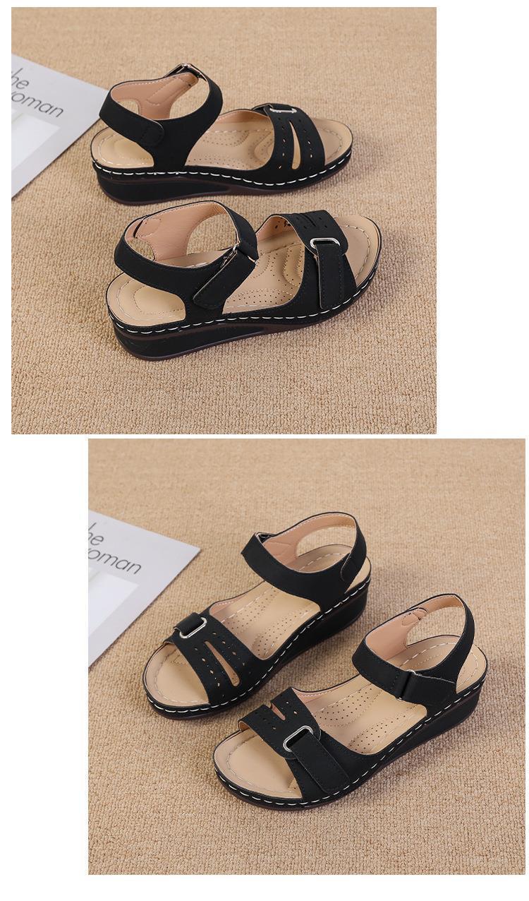 Roman Sandals in Ivory
