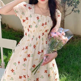 连衣裙女裙子2026年夏季新款长裙白色碎花法式气质显瘦小个子春秋