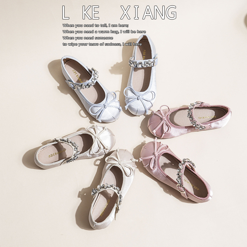 Girls' Ballet Shoes for Outdoor Wear, 2026 Spring New Children's Shoes, Silk Surface Small Leather Shoes, Rhinestone French-Style Single Shoes, Trendy