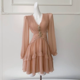 连衣裙;时尚休闲套装;女式毛呢外套