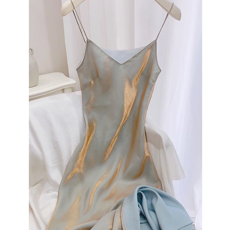 Moonlight Song French style elegant dress smooth lines draped suspender dress V-neck fishtail dress off-the-shoulder delivery