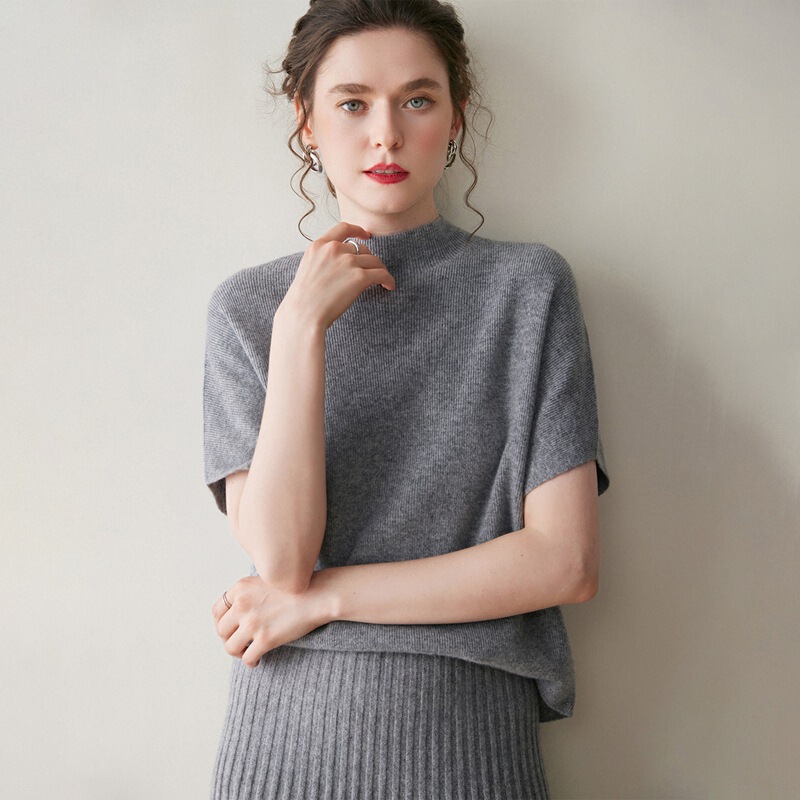 Half Turtleneck Autumn and Winter New Knitted Cashmere Sweater Women's Casual Pullover Top Simple and Versatile Short-Sleeved Vest Comfortable