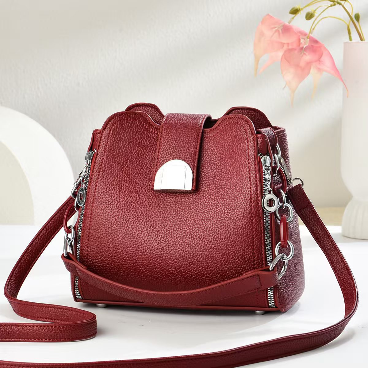 Bolso de moda de balde 2025 nuevo tipo de mochila de hombro para mujeres bolsos casuales bolsos transfronterizos
