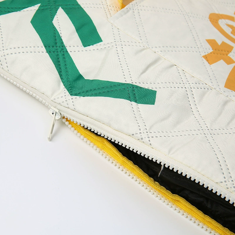 Ultrasonic waterproof handheld folding beach backpack, carpet, increased thickness, custom-made