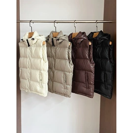 连衣裙;羽绒服;毛衣