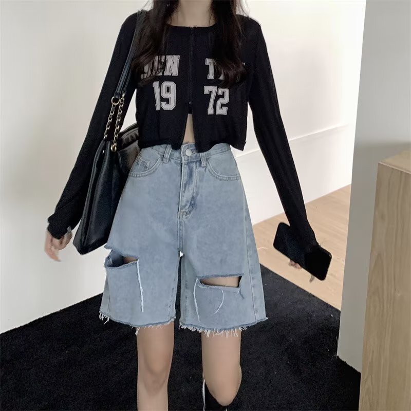 Women's Ripped Denim Shorts for Summer, High-Waisted, Straight-Leg, Wide-Leg, Plus-Size, Loose Fit, Slimming Design, Five-Point Pants Women's Ripped Denim Shorts for Summer, High-Waisted, Straight-Leg, Wide-Leg, Plus-Size, Loose Fit, Slimming Design, Five-Point Pants