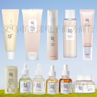 �羳����Beauty of Jeason���r���A����Ů��˪ϴ�����ˬ�wˮ