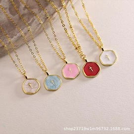 耳环;耳钉;项链