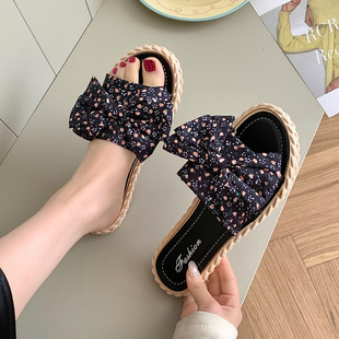 �ļ��¿�����Y��ЬŮ�W�t�r�аٴ���Ů�L�⴩Ůʿ�����Ӽ�һ����