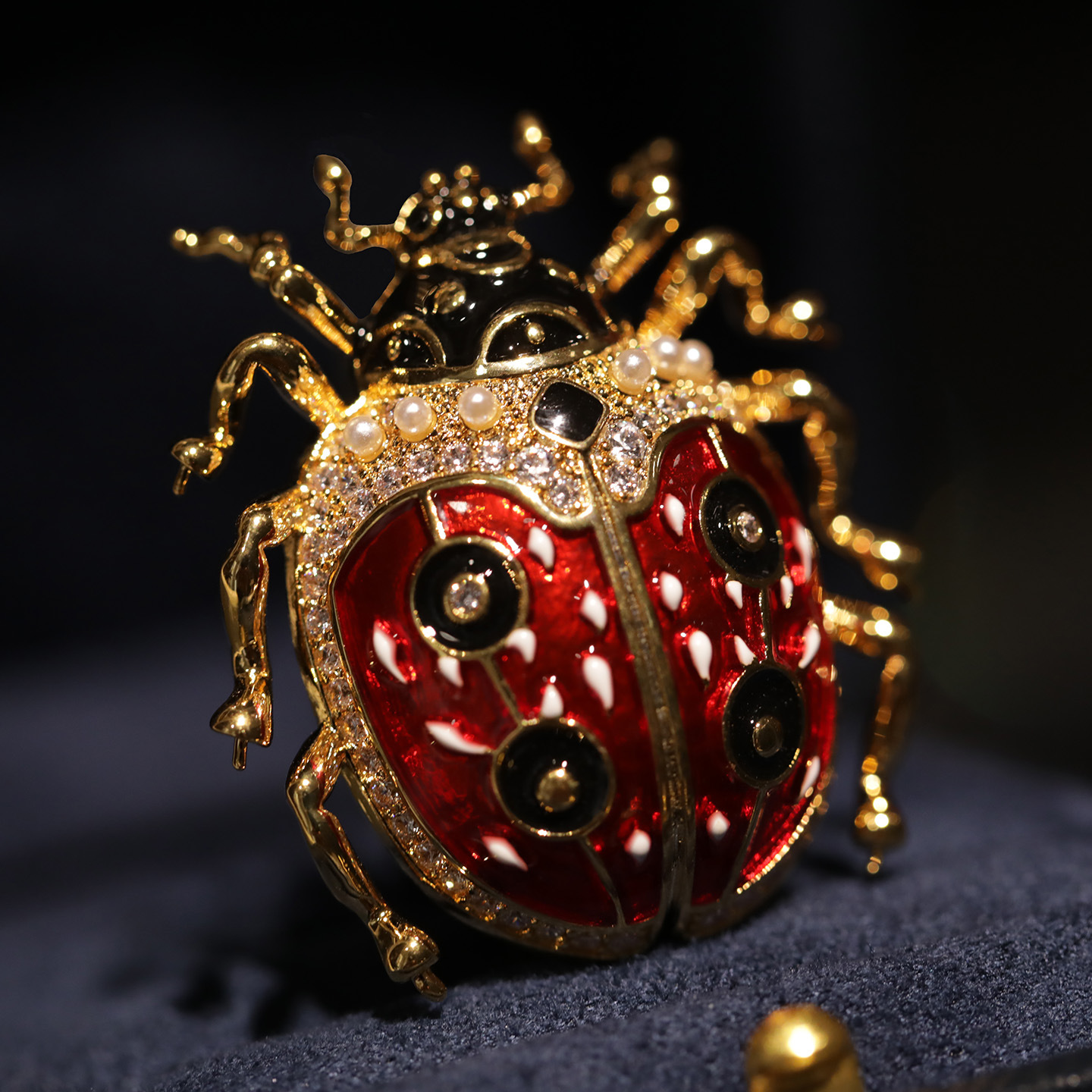 Xi Liang Feizi Original Design Cute Enamel Ladybug Brooch Personalized Fashion Clothing Accessories Insect Corsage