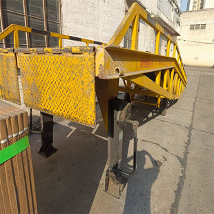 The Spot Sale of the Second-hand Loading Platform Zhongshan Loading Bridge Where Is Selling Cheap Points