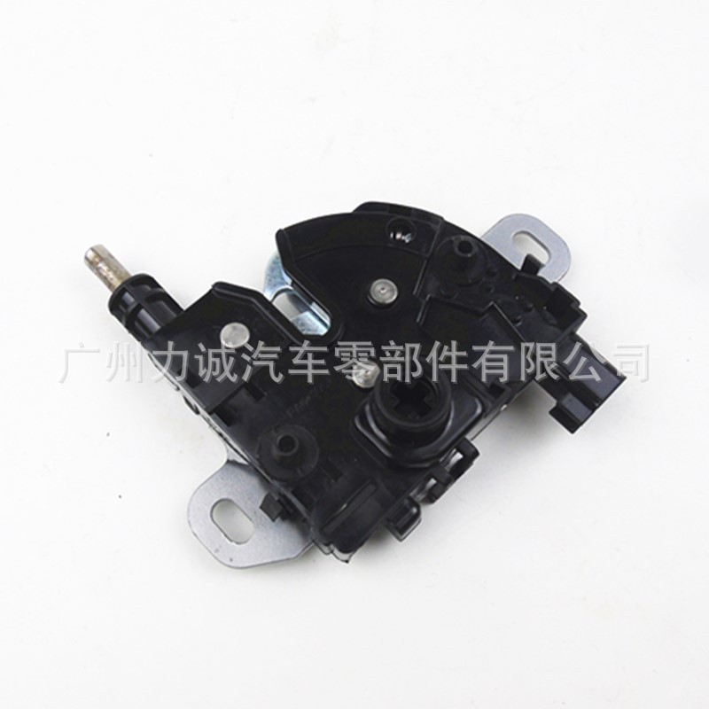 Cross-border e-commerce foreign trade classic Fox machine cover lock head cover lock block engine cover lock machine 3M5116700AB