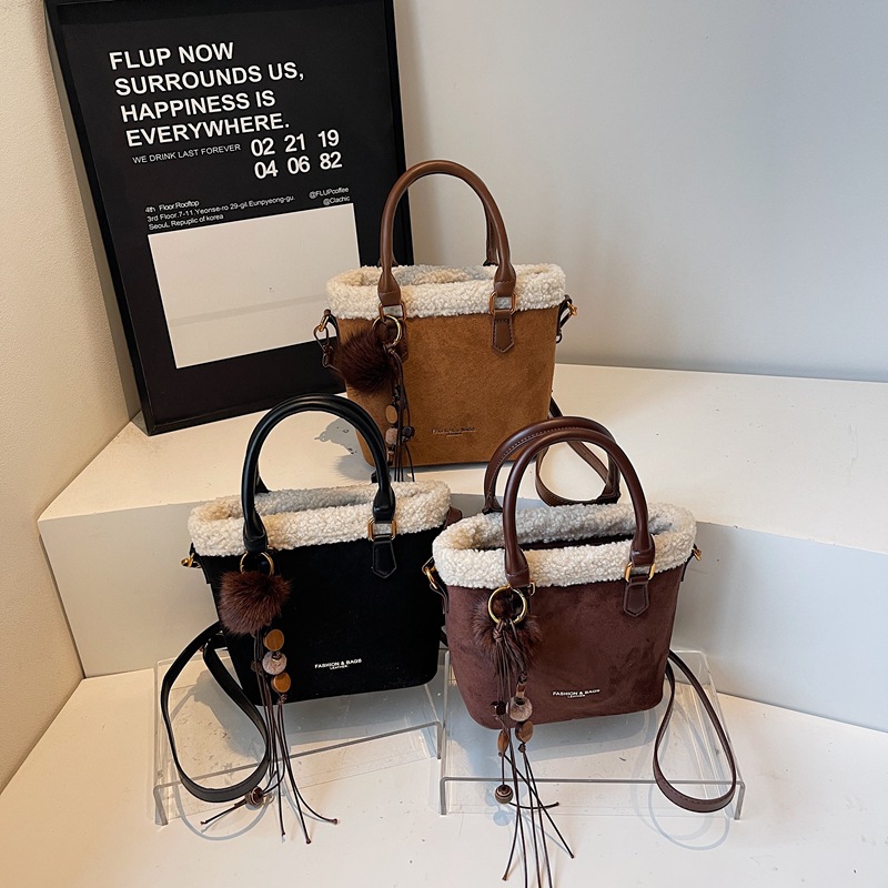 Women's Suede Handbag 2025 New Trendy Retro Autumn/Winter Niche Shoulder Crossbody Bucket Bag - Thumbnail 2