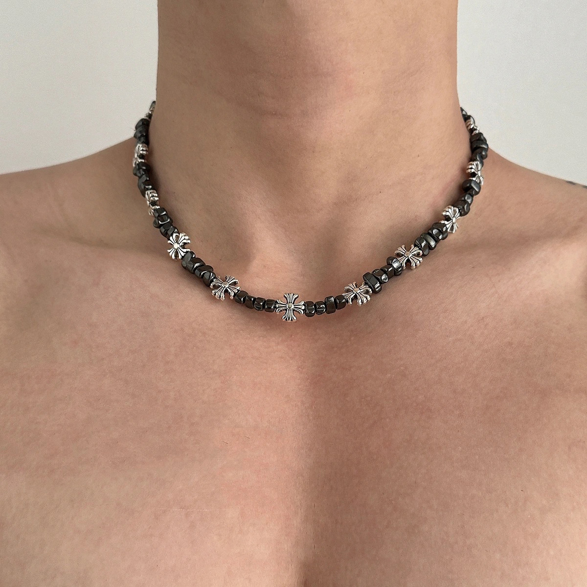 Cross Flower Trendy Men's Collarbone Chain Women's Niche Design Sweatshirt Necklace Hip Hop Style Geometric Pattern Alloy Jewelry display picture 5