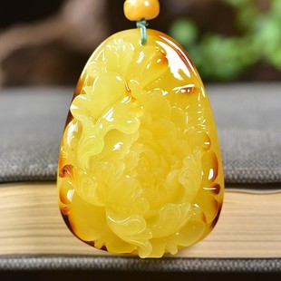 Natural Chicken Oil Yellow Beeswax Peony Flower Pendant Sweater Chain Necklace Pretty Color Carved Beeswax Necklace Wholesale