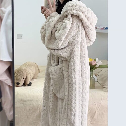 New women's hooded coral fleece pajamas—women's autumn/winter mid-length fleece-lined, thickened, warm loungewear pajama dress.