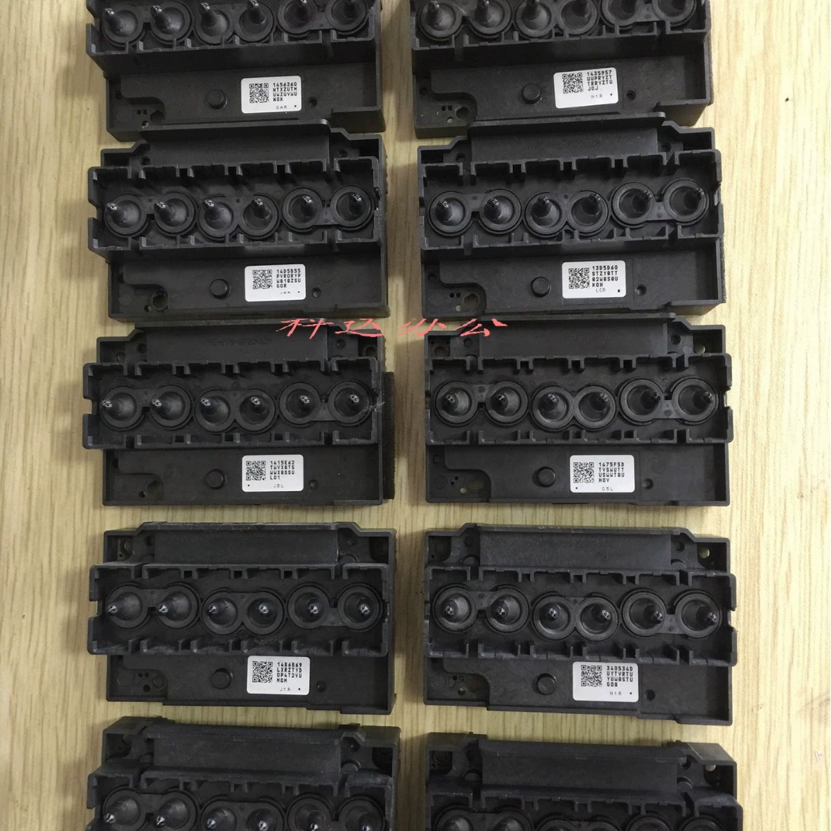 1390 R270 1430 верхняя крышка L1800 R330L801 L805 крышка сопла