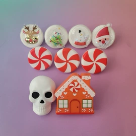 厨房小工具;化妆服饰道具;其他居家日用