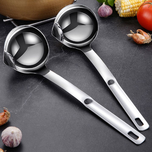 304 stainless steel oil leakage oil filter spoon artifact filter oil soup separator skim oil soup to separate oil spoon