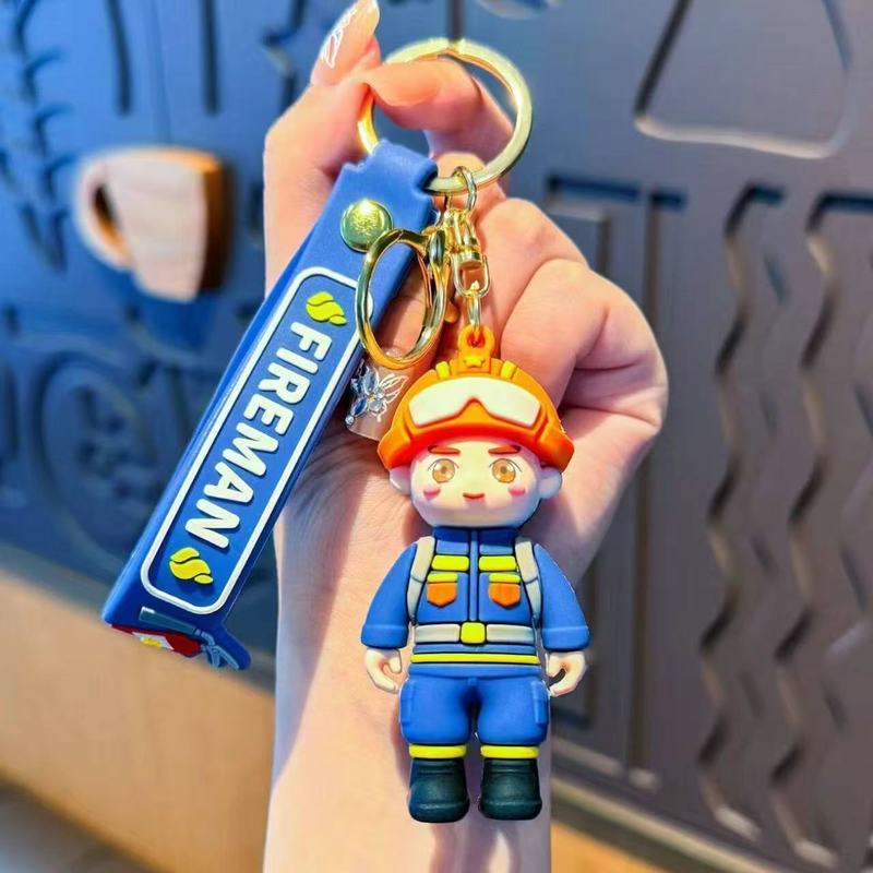 漫画かわいい警察クマキーホルダー人形キーチェーンカップル車のキーペンダントスクールバッグペンダントギフト|undefined