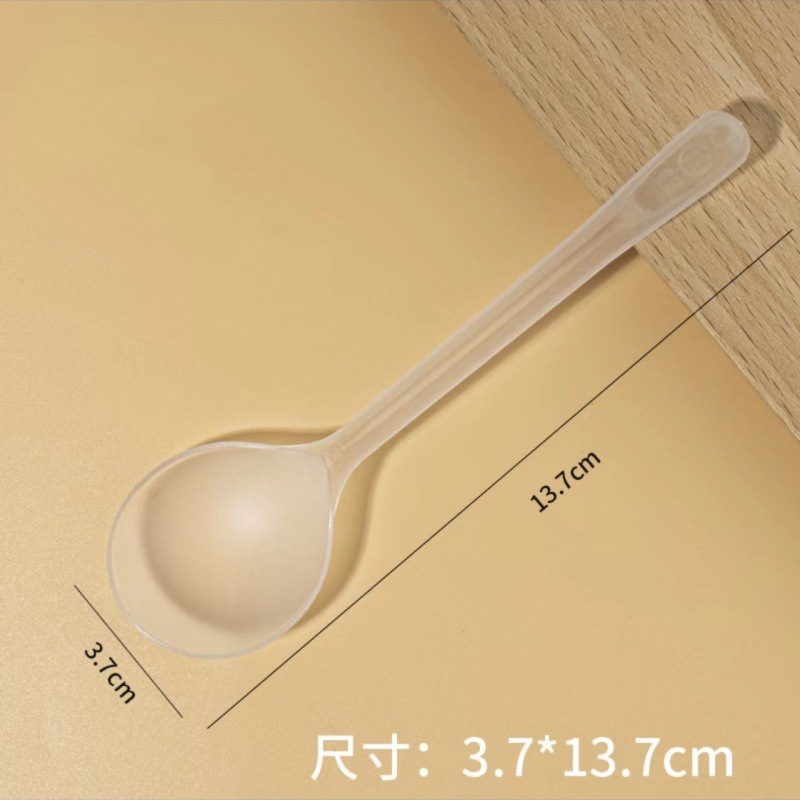 별도로 포장 된 거북이 숟가락 투명 100