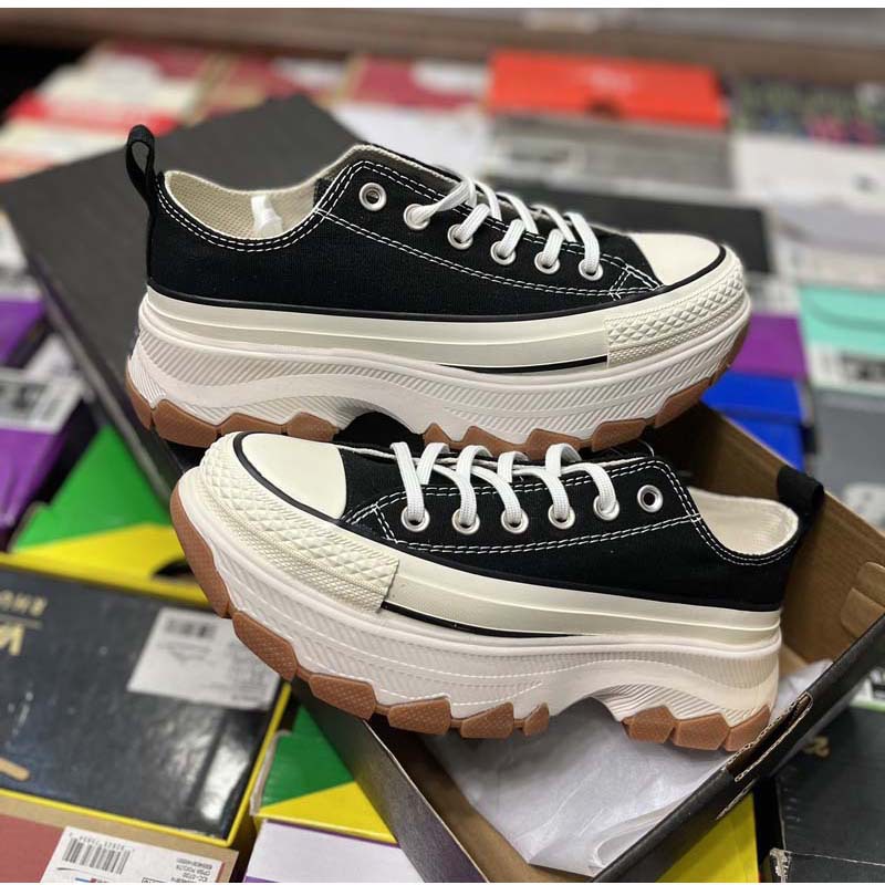 New 2025 New Black Low-Top Thick-Soled Height-Increasing Non-Slip Wear-Resistant Canvas Casual Shoes Couple Versatile_vogvips.com