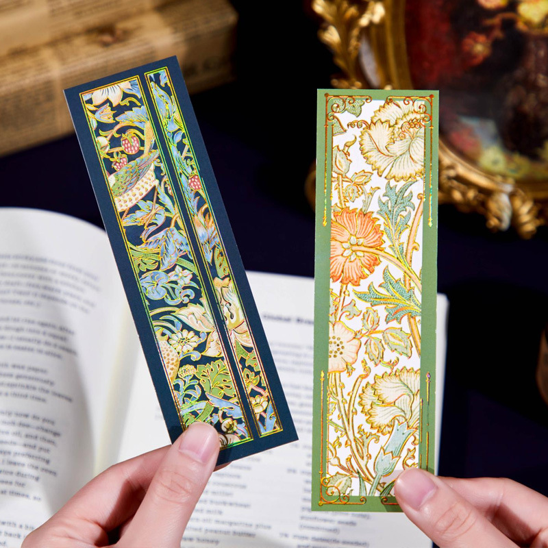 Recoger el marcador de estampado en caliente en relieve Strawberry Thief Series Patrón retro Leyendo para estudiantes Marcador de material