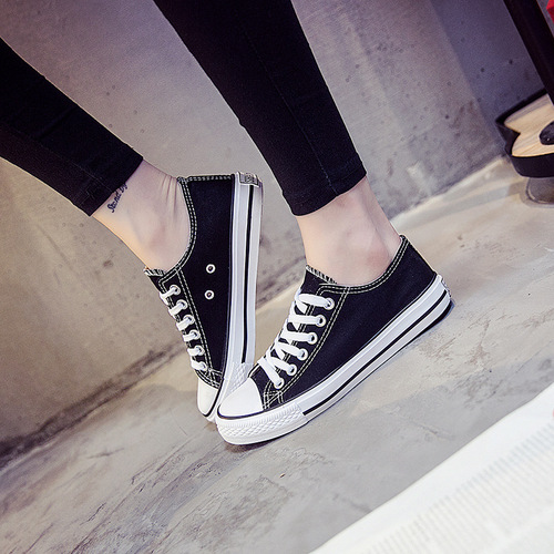  New Casual Matchable White Shoes for Couples Ins Summer Canvas Shoes for Women Students Skate Shoes A01