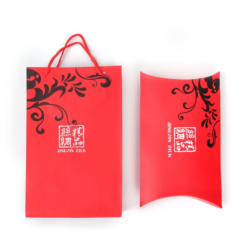 专用红色礼盒 搭配丝巾礼盒