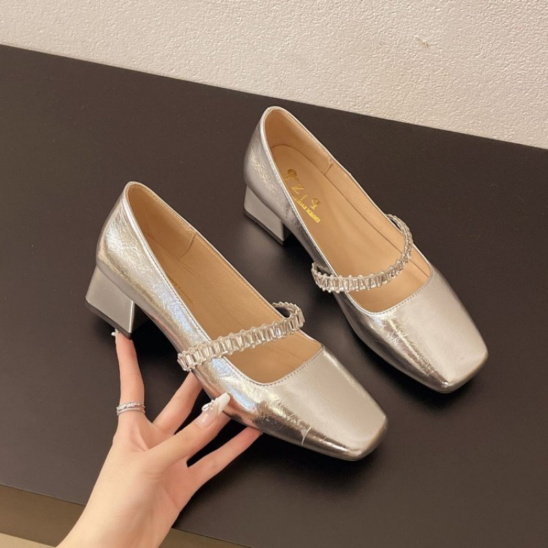 Champagne francés con zapatos de mujer de talón grueso 2026 primavera nueva cabeza cuadrada de diamante de talón bajo zapatos simples poco profundos
