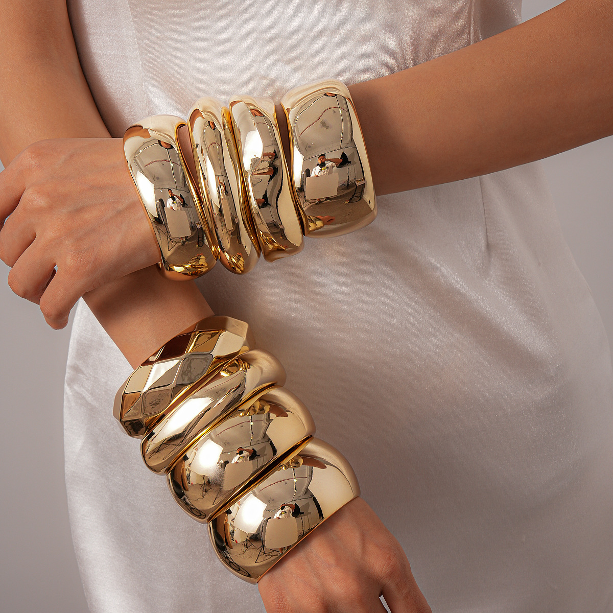 Europa y los Estados Unidos transfronterizos acrílico geométrico redondo cuadrado brazalete de corte simple personalidad exagerada nicho de alta sensación joyería image 4