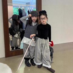 女の子秋スーツ 2025 新しい子供の韓国スタイルフラワーステッチニットベストトップチェック柄パンツ