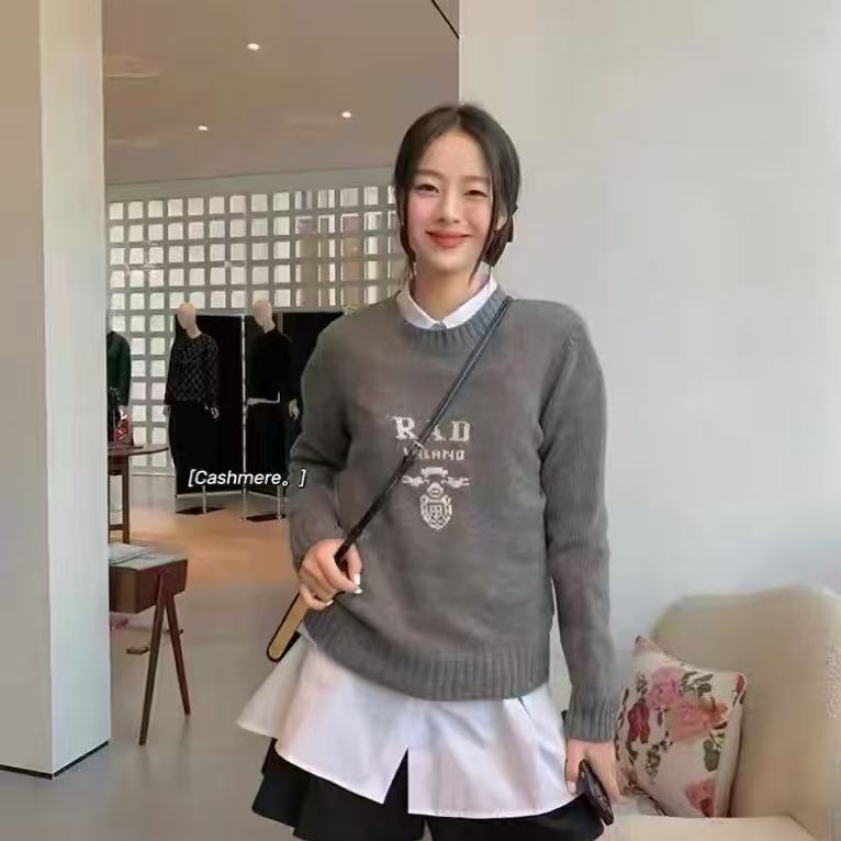 26 Autumn/Winter New Style Letter Embroidery Logo Wool Crew Neck Knit Sweater for Women, Classic Thick Wool Sweater