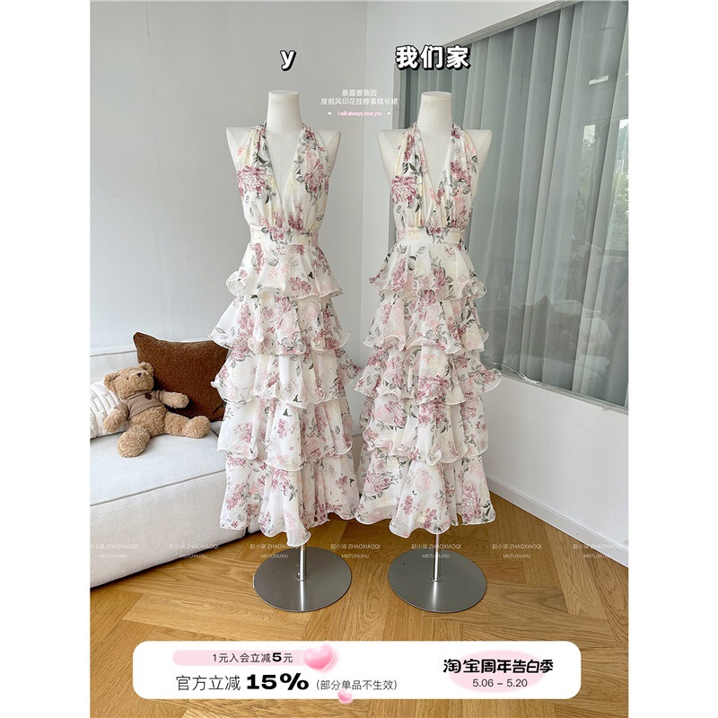 Late July Morning Dew Rose Garden/French Resort Style Printed Halter Neck Chiffon Cake Long Dress Women's V-Neck Dress Late July Morning Dew Rose Garden/French Resort Style Printed Halter Neck Chiffon Cake Long Dress Women's V-Neck Dress