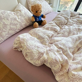 四件套;床罩床笠;纤维被