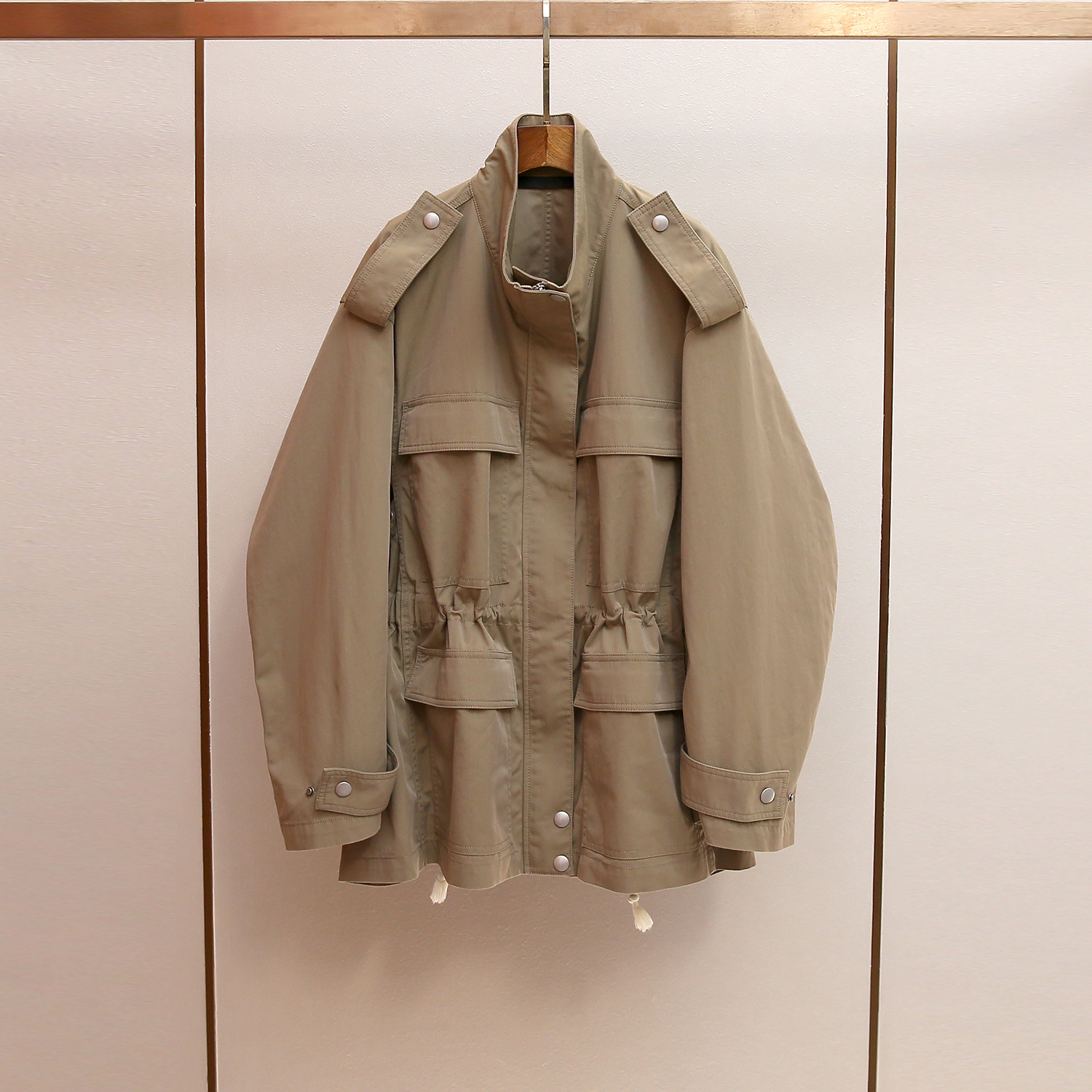 Shenzhen Nanyou Classy Women's Autum New French Retro Elegant Workwear Style Stand-Up Collar Drawstring Windbreaker Jacket for Women