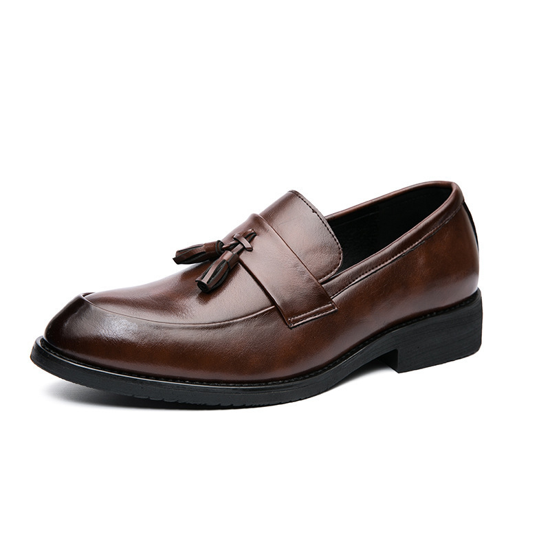 Zapatos de Lefour transfronterizos tendencia de zapatos de cuero con un pedal inglés, zapatos de cuero de negocios casuales de tamaño pequeño coreano, zapatos de boda para hombres image 6