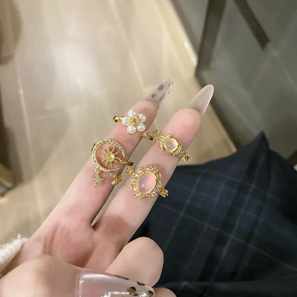 Chinese-style vintage Light Luxury Sun Moon Star Language Opening Gradient Micro-inlaid Zircon Ring Simple Fashion Personalized Accessories