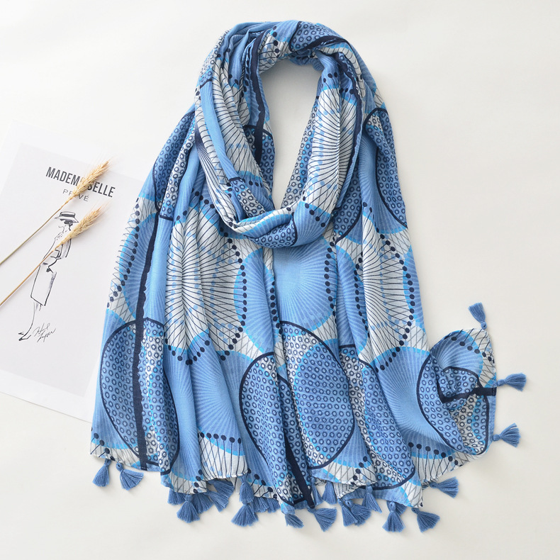 Moda europea y americana nueva borla hecha a mano Toalla de playa Exportación de comercio exterior color brillante 6 color tamaño punto color sólido bufanda