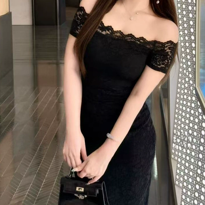 [Clearout + Ready Stock] Теплые и мягкие французские кружевные длинные и короткие платья с длинными рукавами, стройнящие и другие чистые цвета.