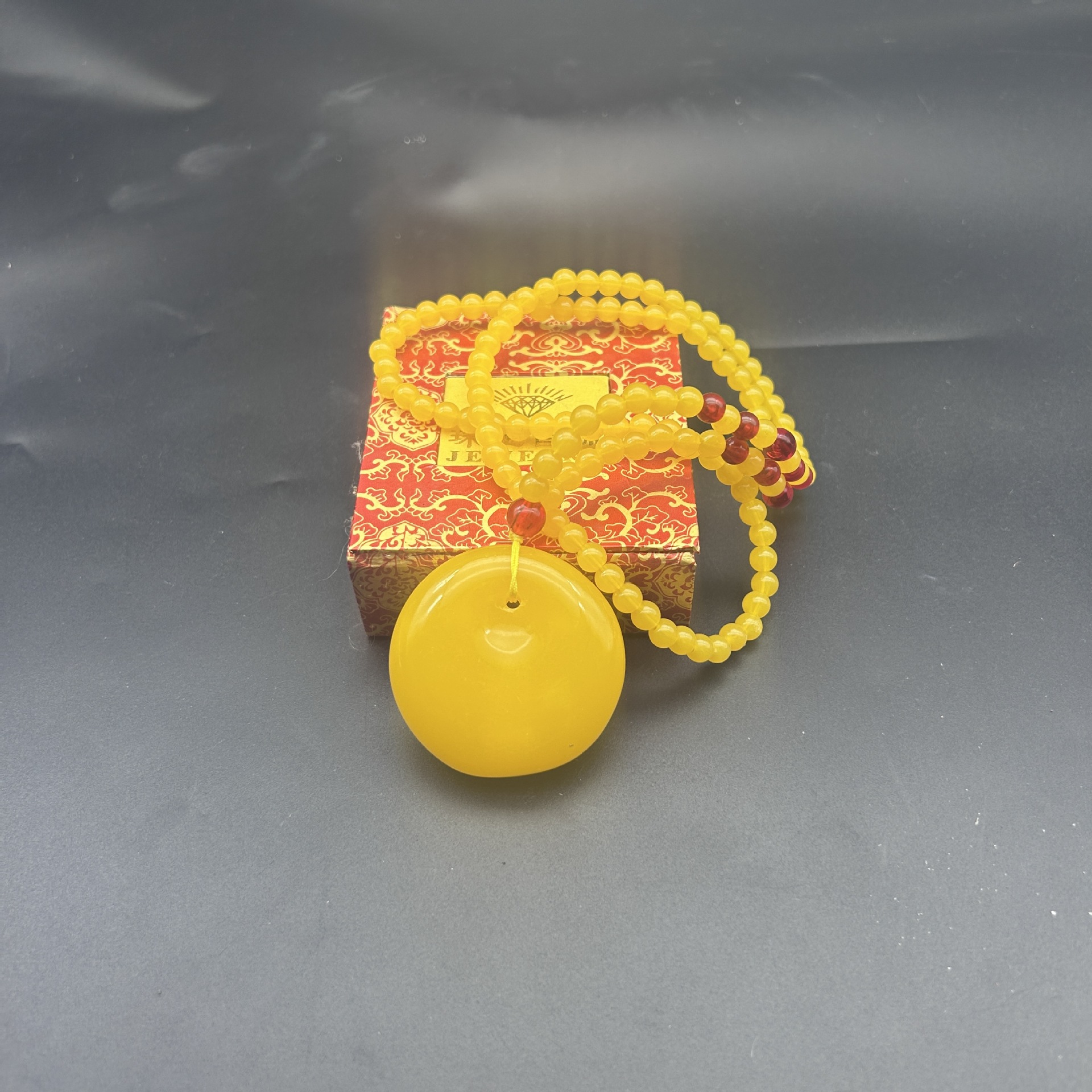 二代荧光黄蜜蜡毛衣链长款民族风吊坠复古百搭项链女款直播爆款