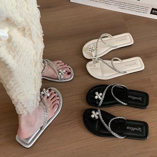 Roman Sandals Fairy Style Rhinestone Thong Toe Sandals Women's Summer 2025 New Flat Bottom Going Out Thong Slippers
