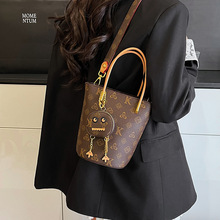 �����¿�б������к��s�������ٴ�ӡ��С����������μ�б��Ů��